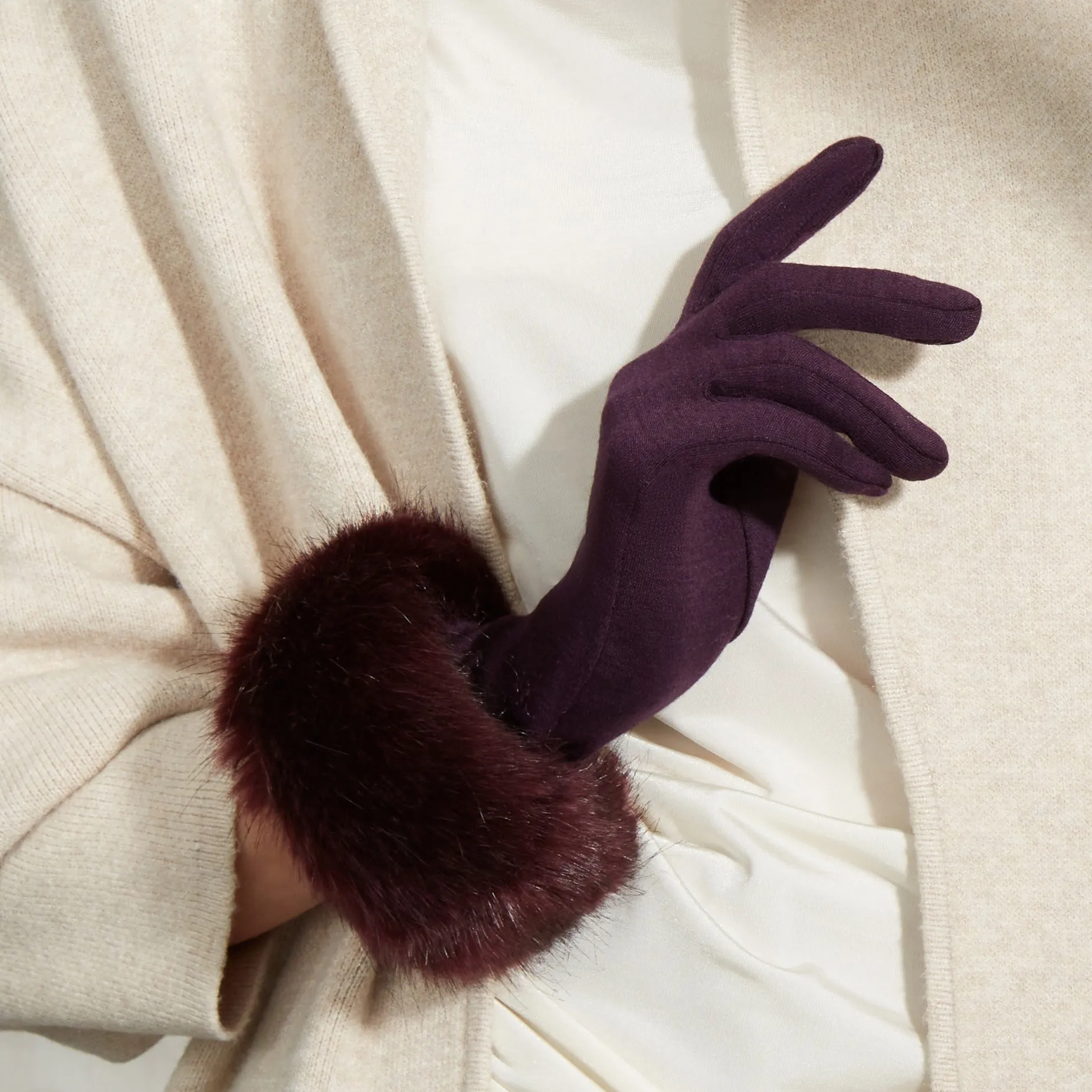 Clementine | Merino Wool Glove with Faux Fur Trim