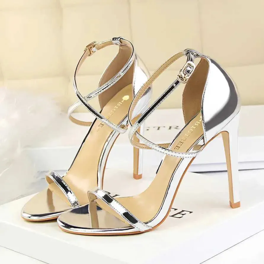 Dress Shoes Womens fetish 8cm 11cm high heels summer mid low foot champagne gold sandals Roman pumps womens gladiator slim H240409 CNDY