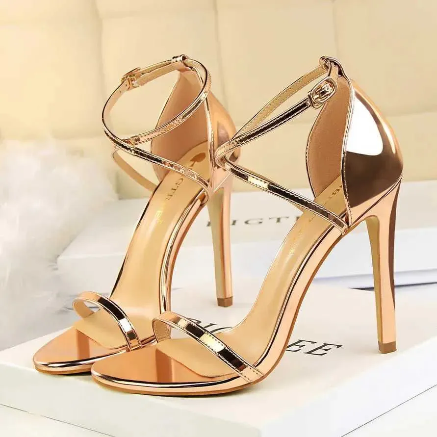 Dress Shoes Womens fetish 8cm 11cm high heels summer mid low foot champagne gold sandals Roman pumps womens gladiator slim H240409 CNDY