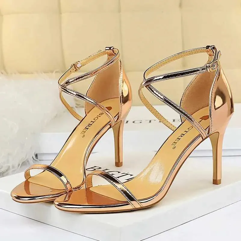 Dress Shoes Womens fetish 8cm 11cm high heels summer mid low foot champagne gold sandals Roman pumps womens gladiator slim H240409 CNDY