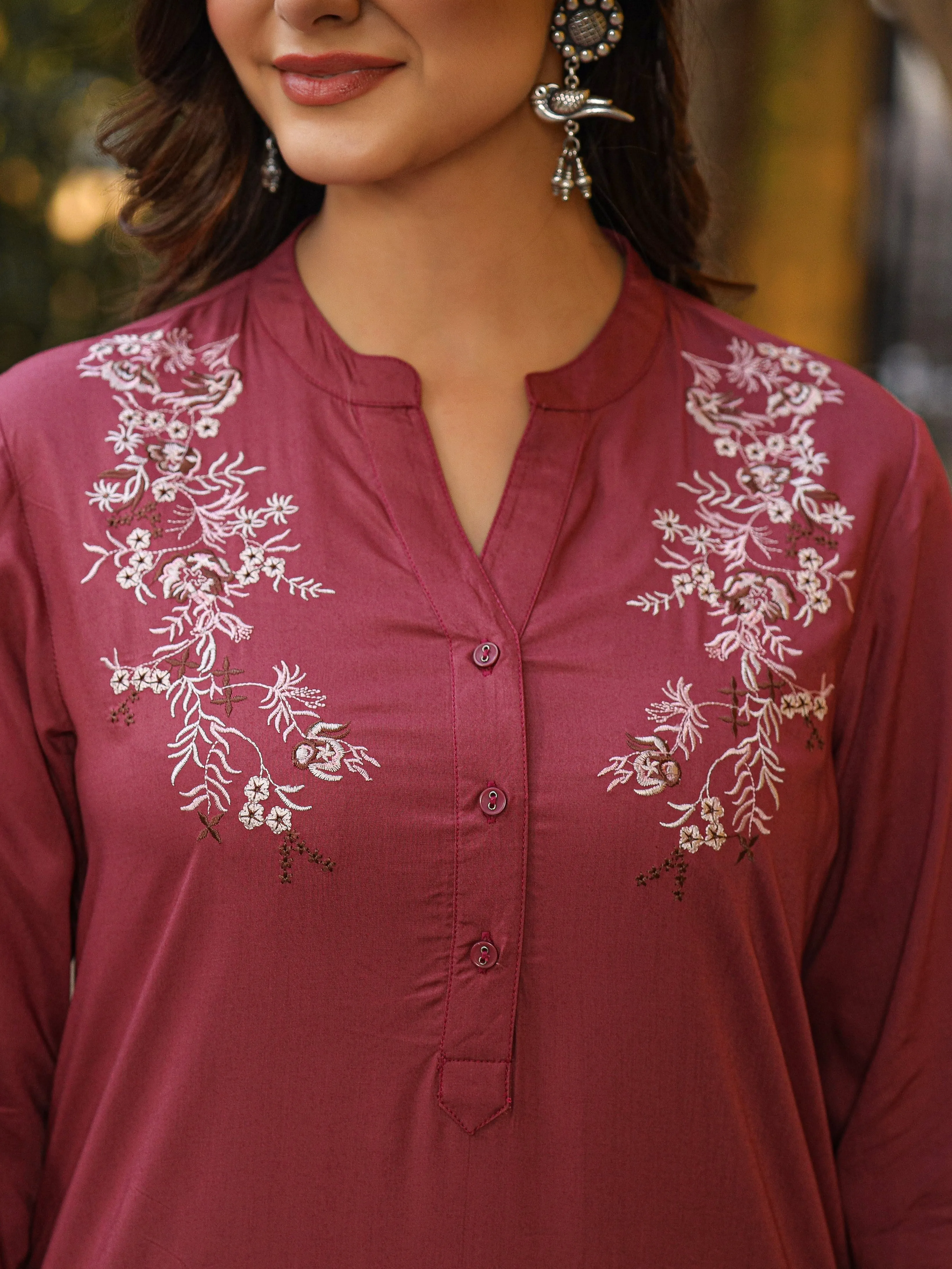 Jashvi Onion Pink Modal Rayon Embroidered Tunic