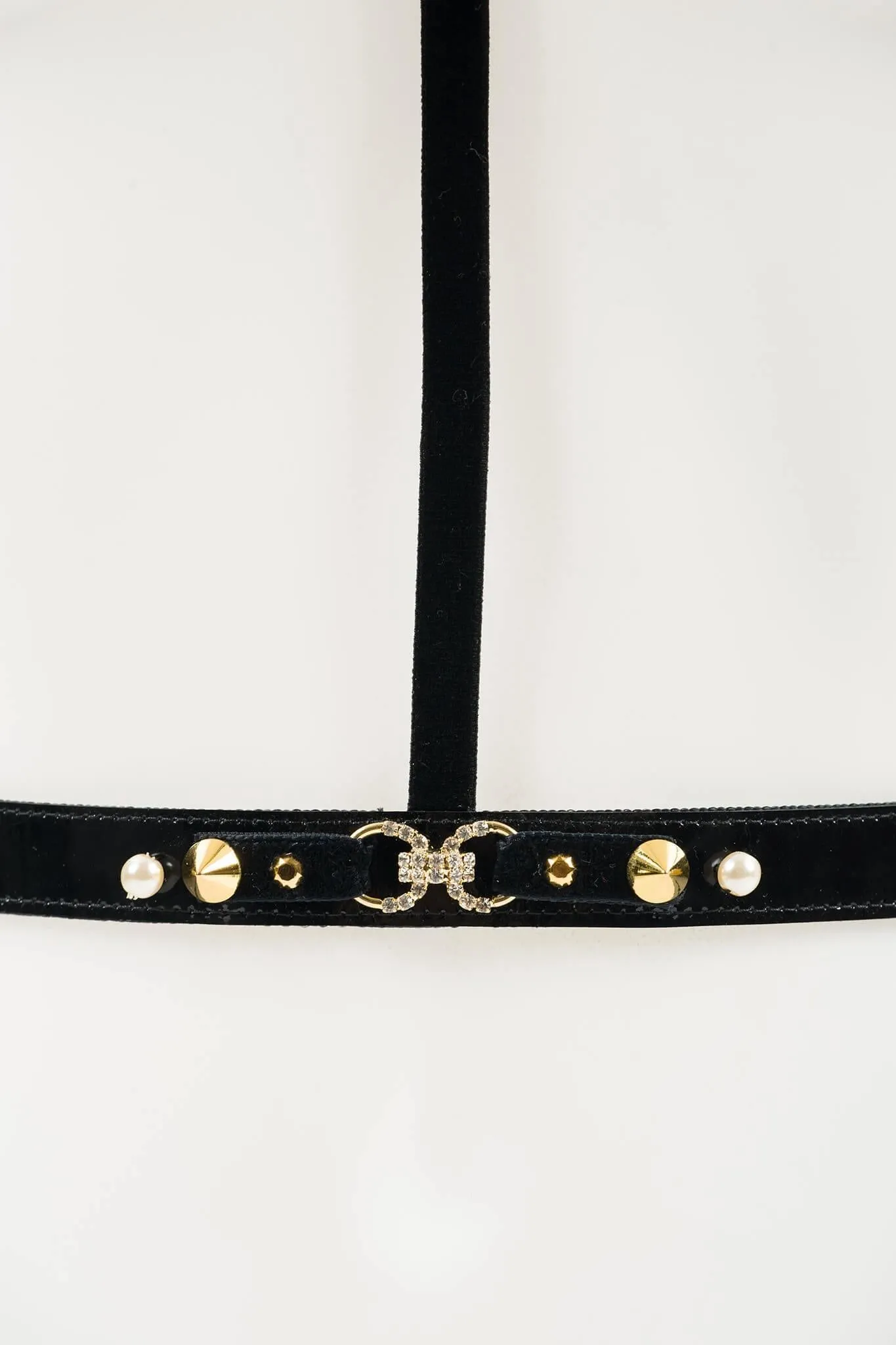 Noir Tuxedo Harness