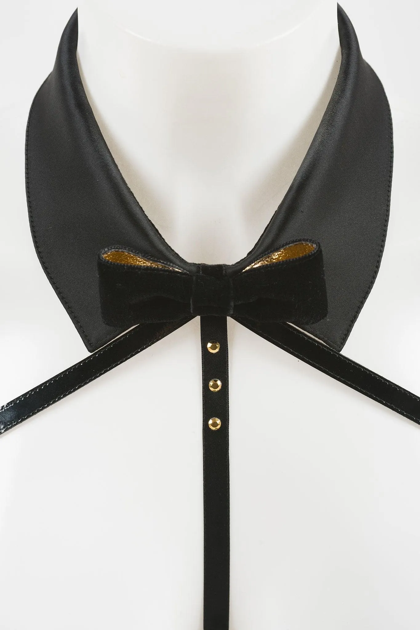 Noir Tuxedo Harness