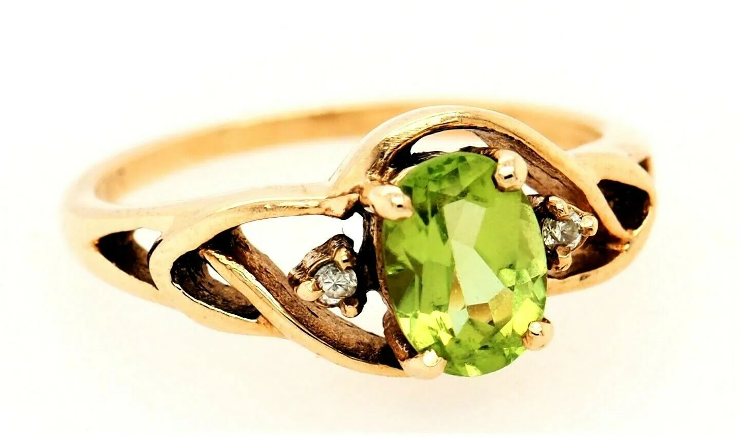 Peridot & Diamond Dress Ring 9ct Yellow Gold Fine Jewellery Fancy Shoulders