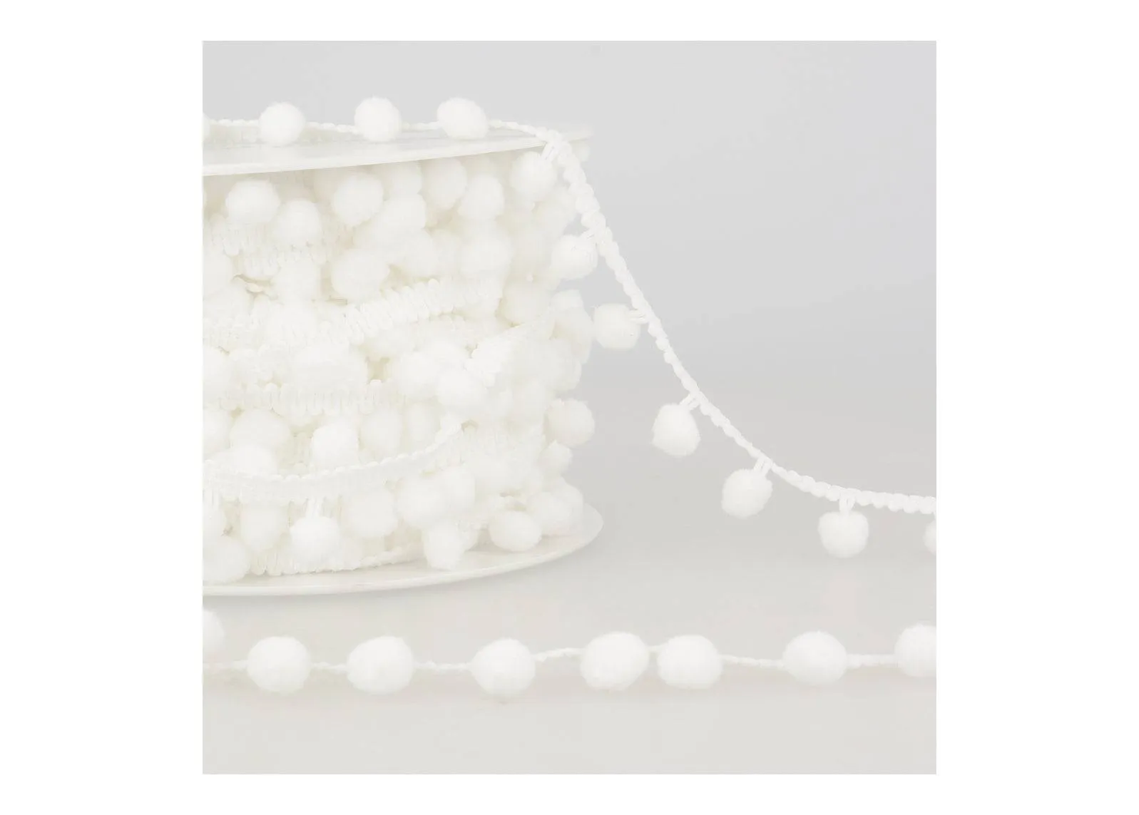 Pom Pom Trim - White