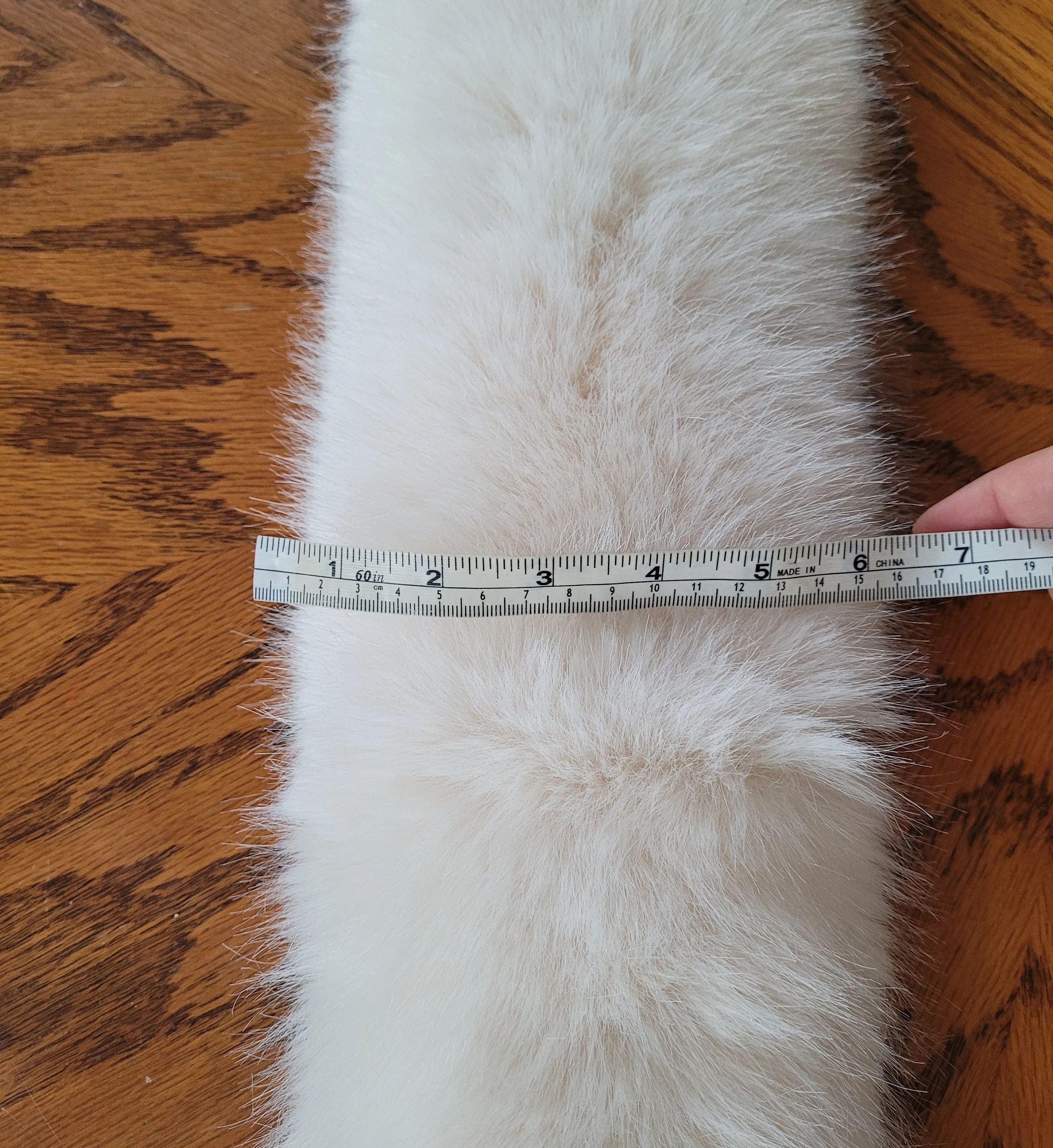 READY to SHIP XL Ivory Silky Plush Faux Fur Vegan Trim Hood, Faux Fur Collar Trim Like Real Fox, Fake Fur, Fur Fabric, Fur Ruff, Fur Hood