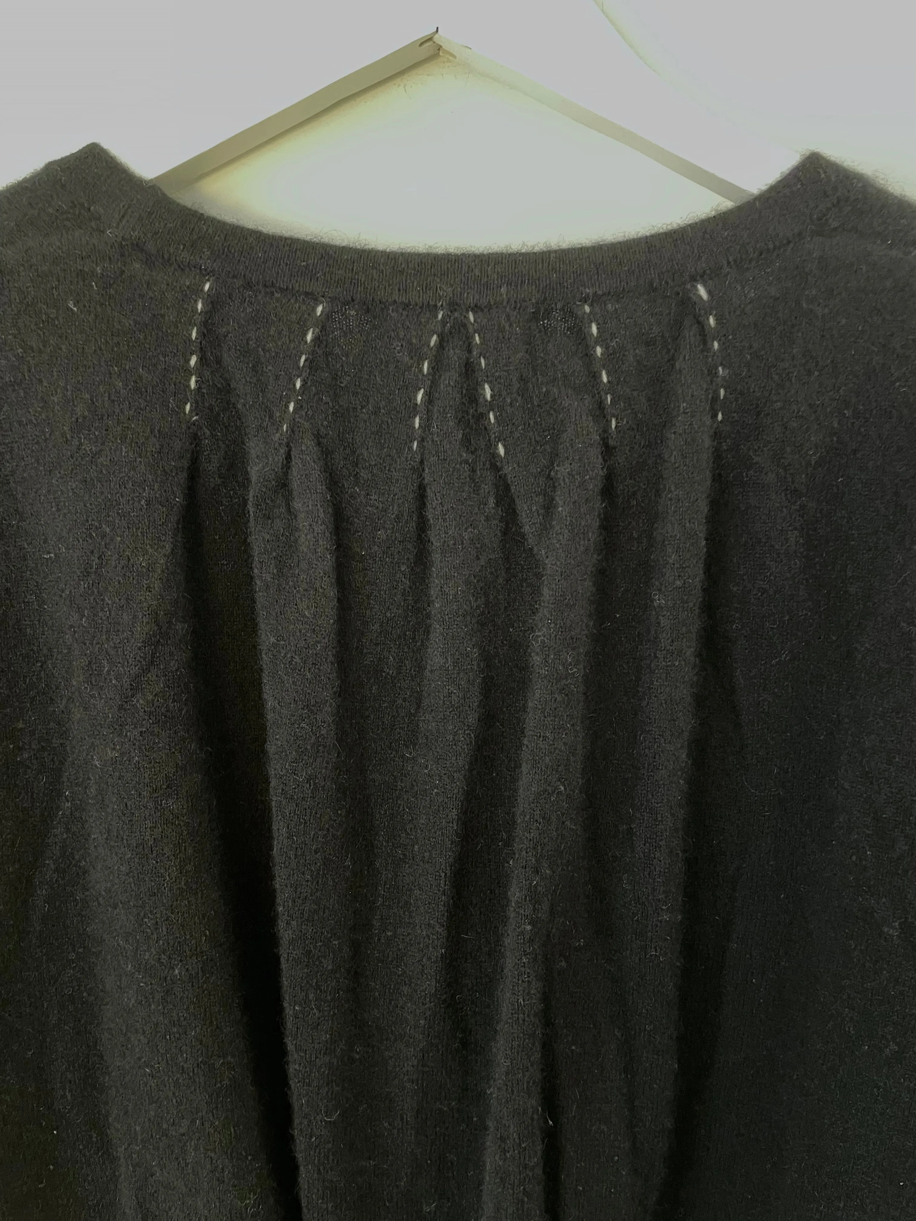 Tuck Back Cardigan Black