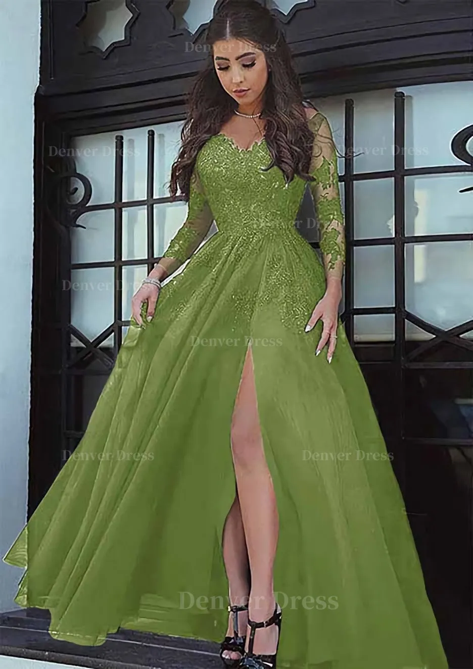 Tulle Long/Floor-Length A-Line/Princess Full/Long Sleeve Sweetheart Zipper Prom Dress With Appliqued