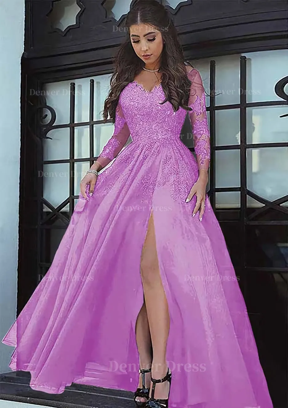 Tulle Long/Floor-Length A-Line/Princess Full/Long Sleeve Sweetheart Zipper Prom Dress With Appliqued