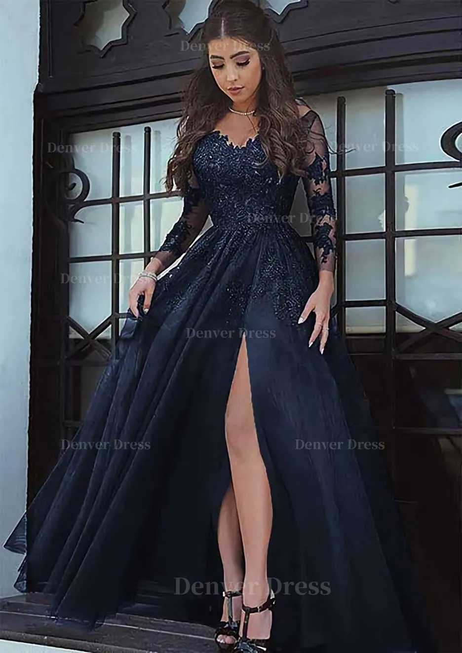 Tulle Long/Floor-Length A-Line/Princess Full/Long Sleeve Sweetheart Zipper Prom Dress With Appliqued