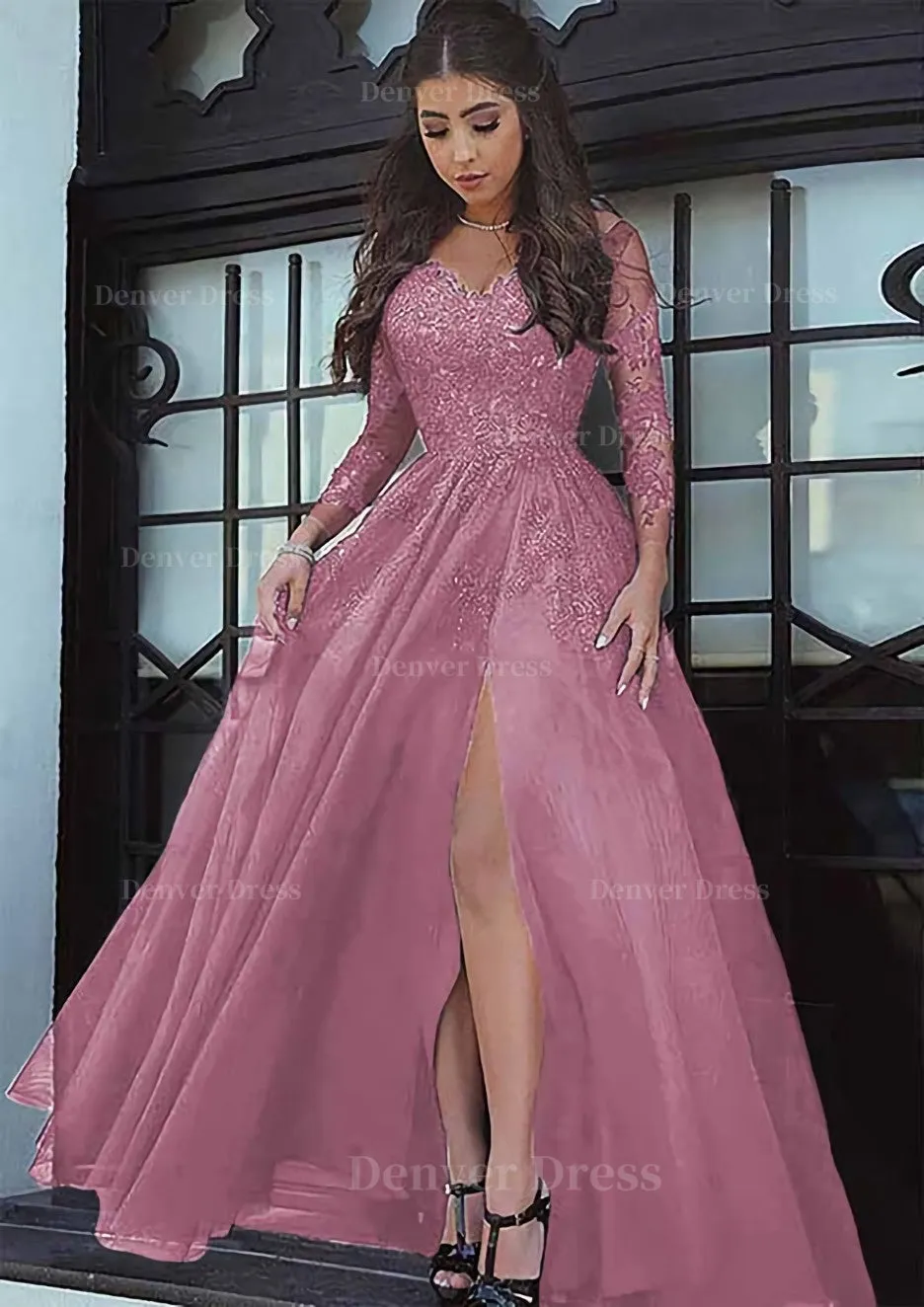 Tulle Long/Floor-Length A-Line/Princess Full/Long Sleeve Sweetheart Zipper Prom Dress With Appliqued