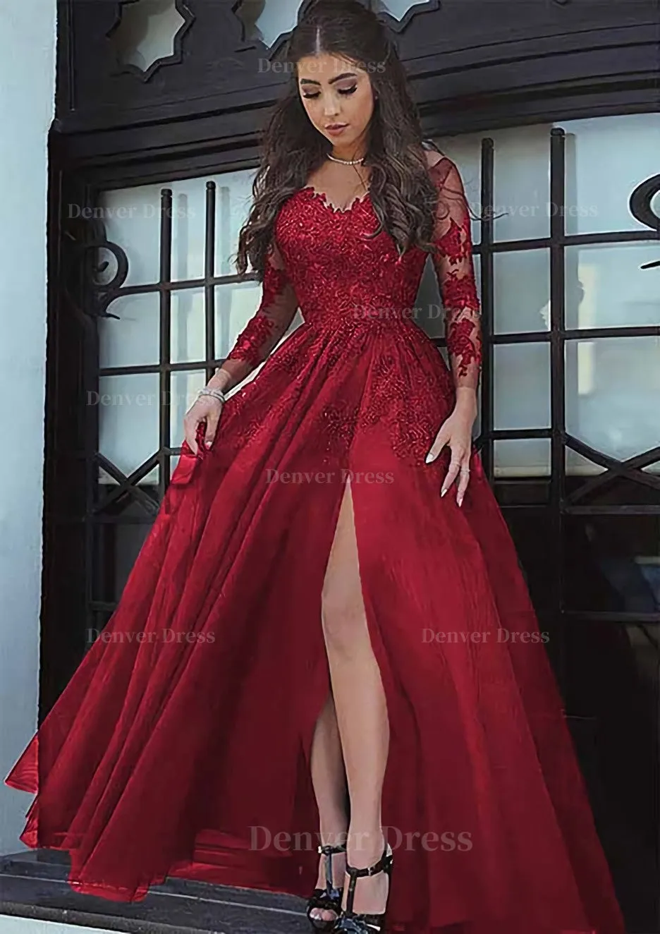 Tulle Long/Floor-Length A-Line/Princess Full/Long Sleeve Sweetheart Zipper Prom Dress With Appliqued