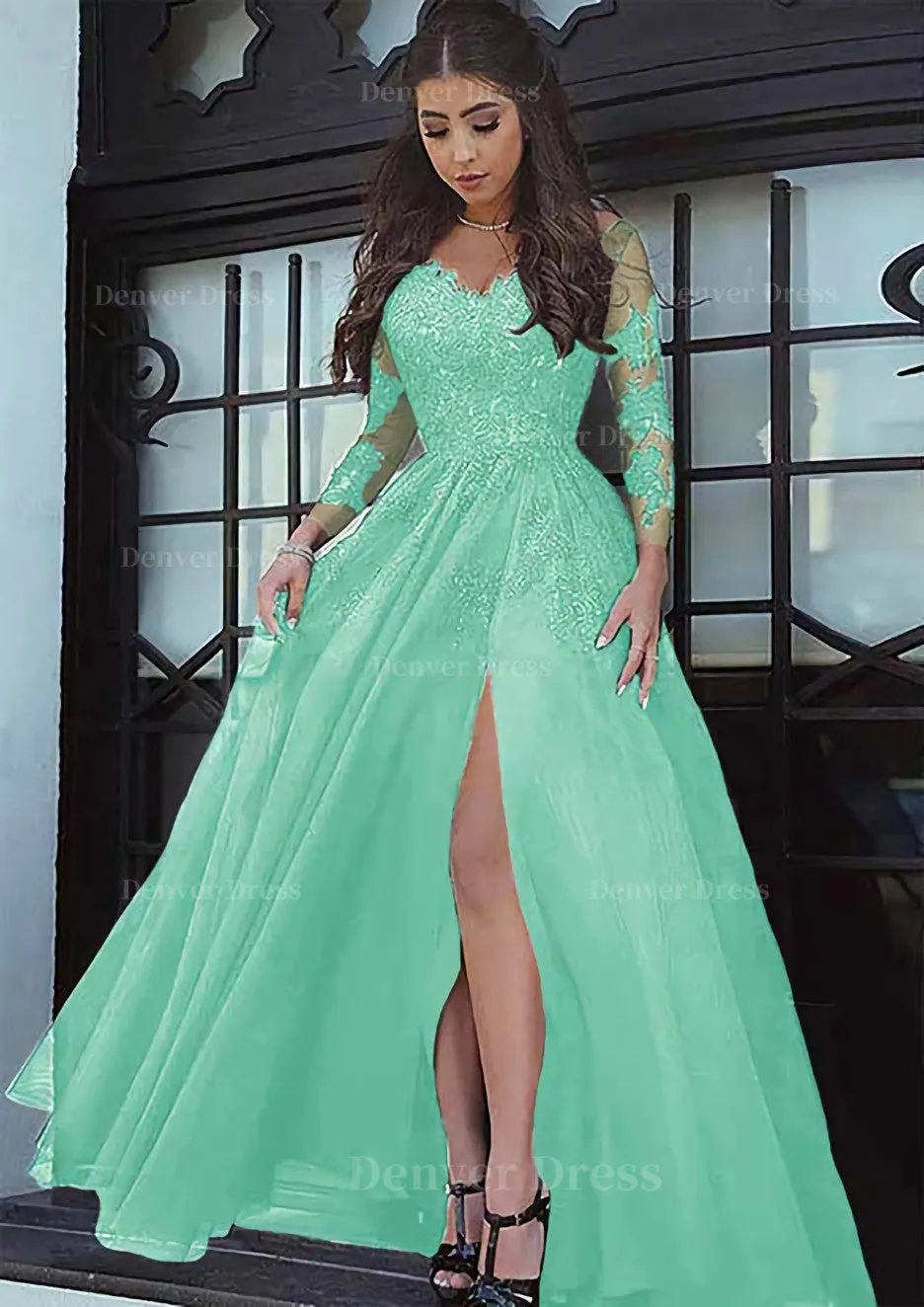 Tulle Long/Floor-Length A-Line/Princess Full/Long Sleeve Sweetheart Zipper Prom Dress With Appliqued