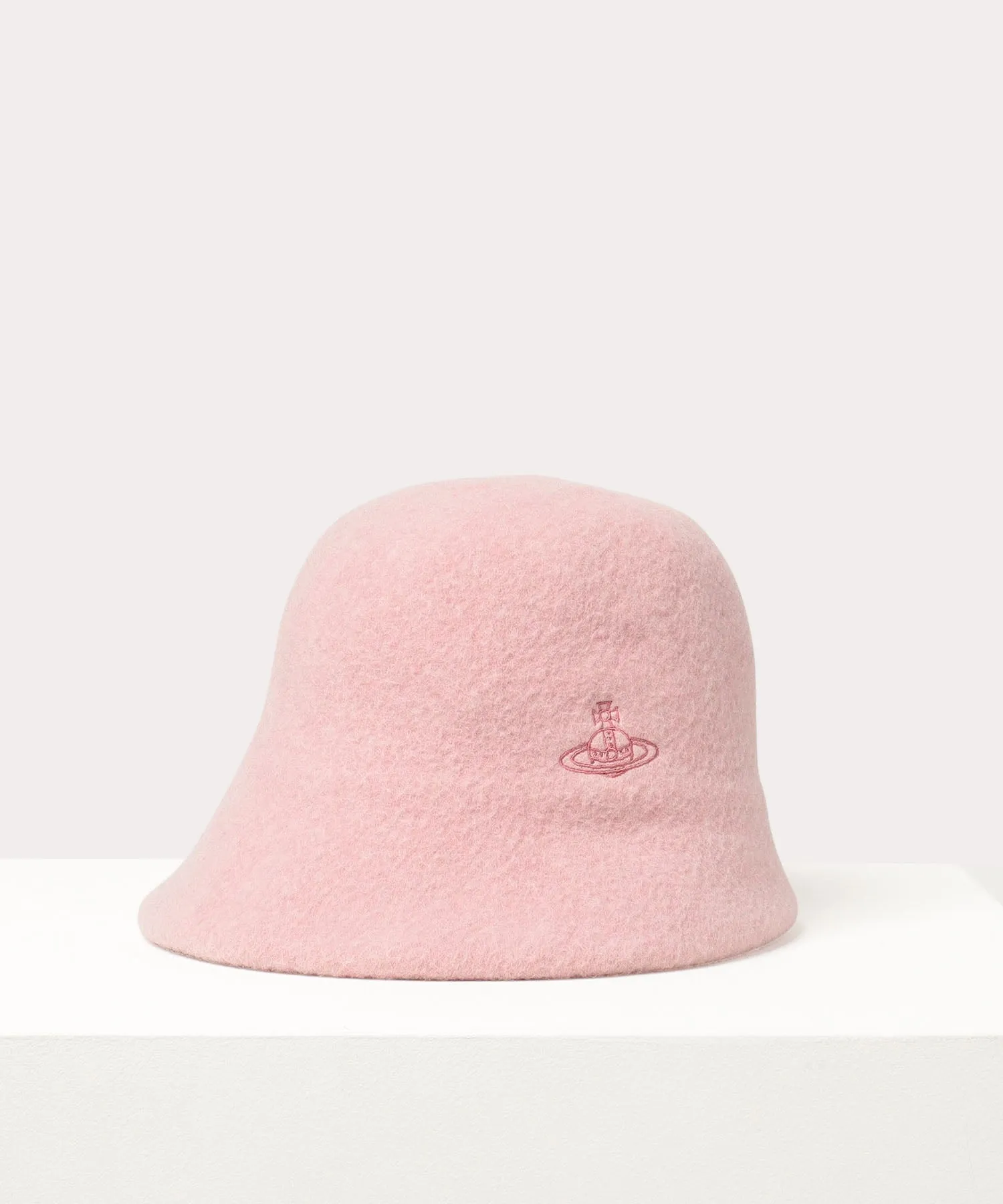 VIVIENNE WESTWOOD CLOCHE HAT