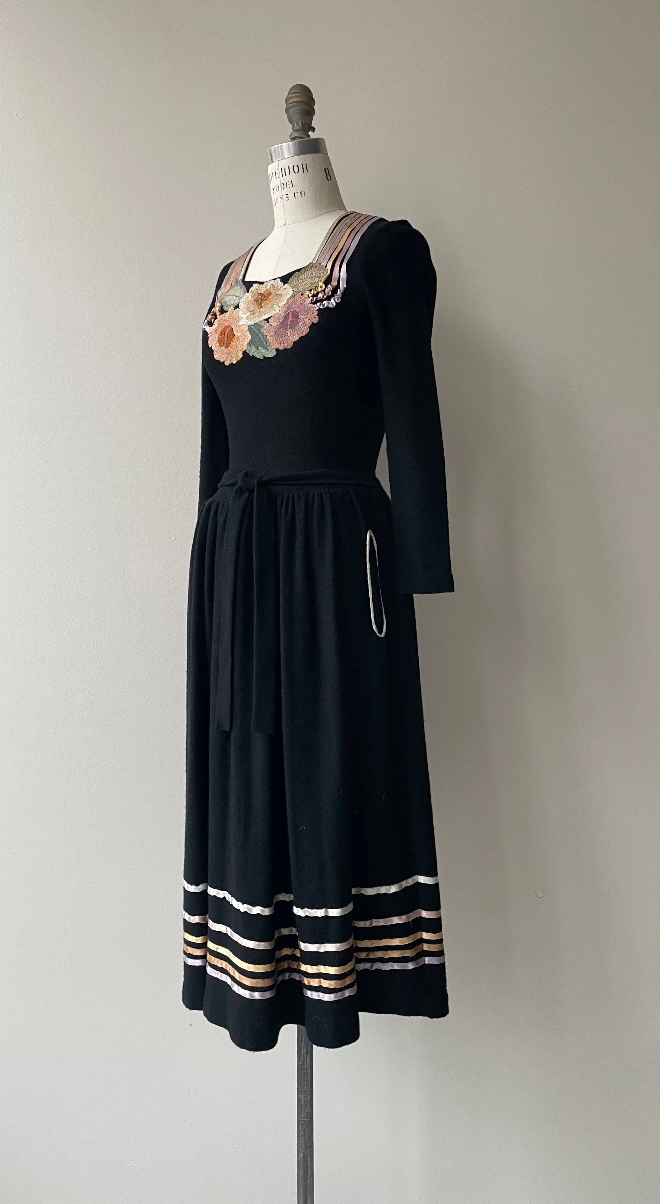 Woolen Bloom Dress | 1920s