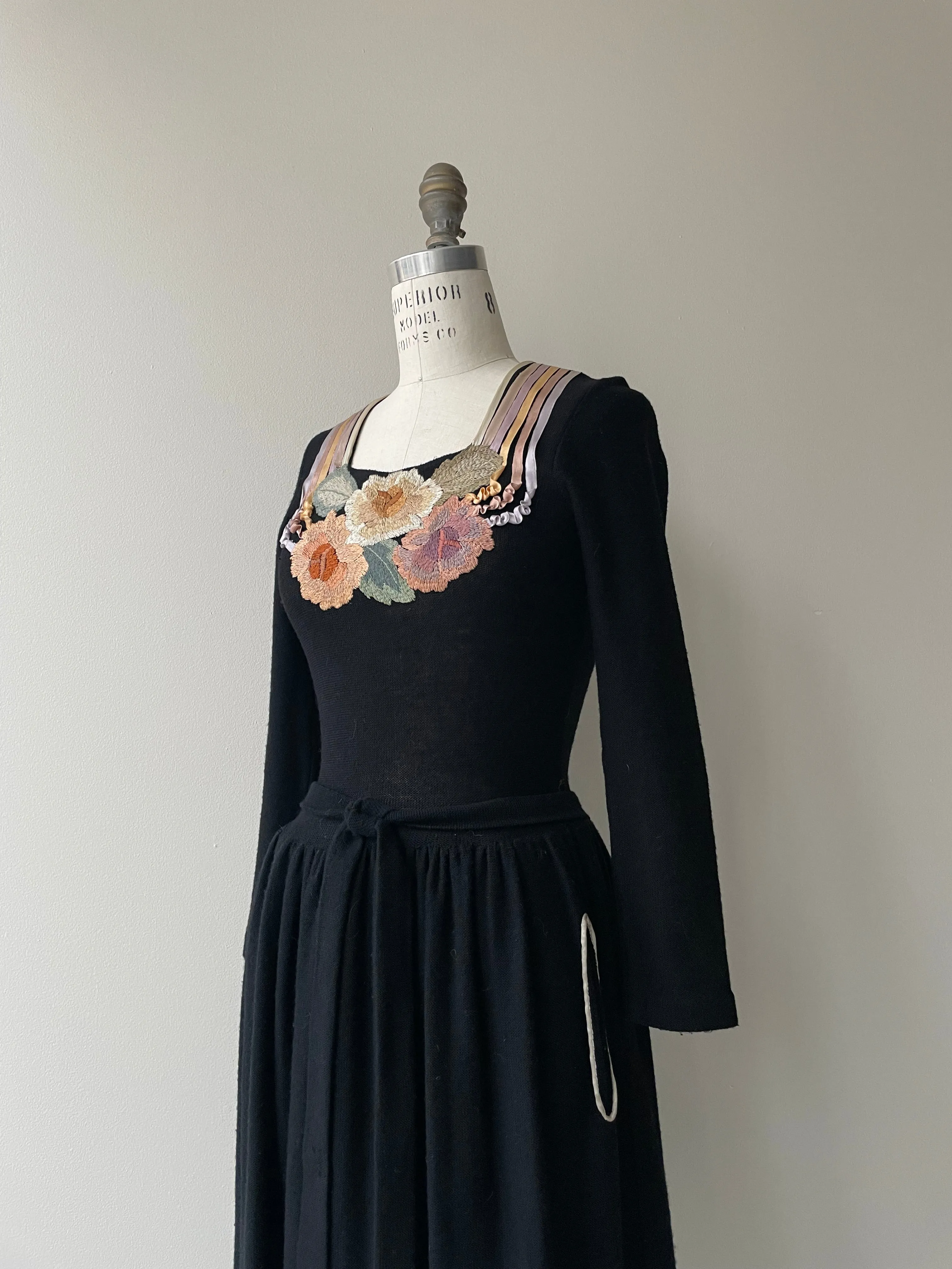 Woolen Bloom Dress | 1920s