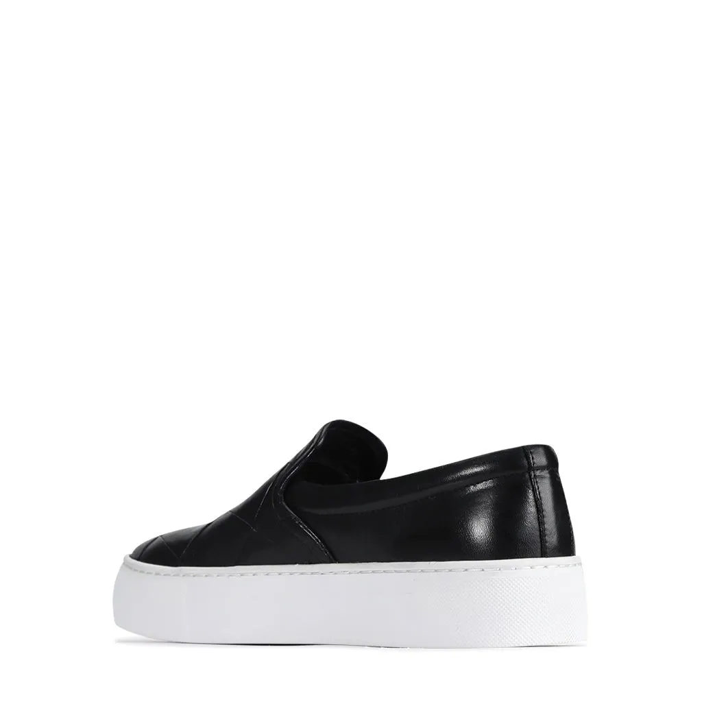 WOVE LEATHER SLIP ON SNEAKER